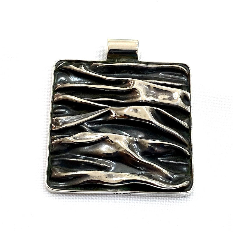 Large Square Wrinkled Design Pendant