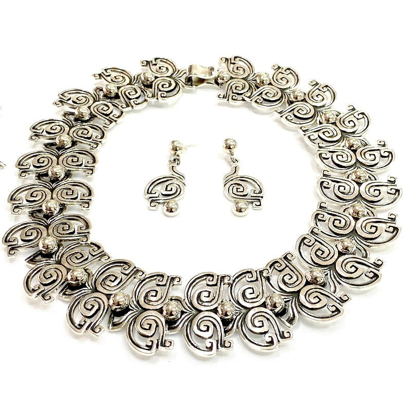 Elegant Designer Vintage Silver Necklace & Earrings